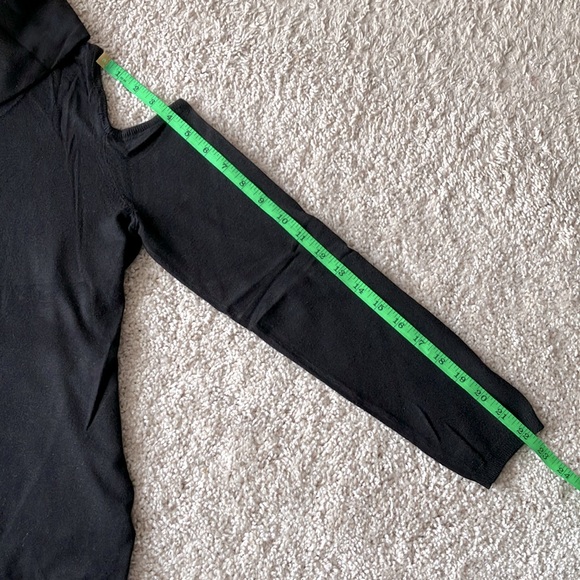 Buffalo | Cold Shoulder Sweater - Picture 4 of 8